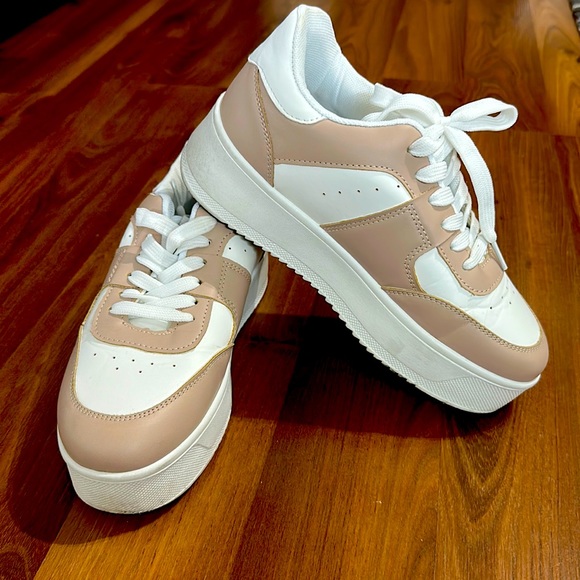 Size 8 platform sneakers, ideal for a themed party or cosplay! - Picture 1 of 1
